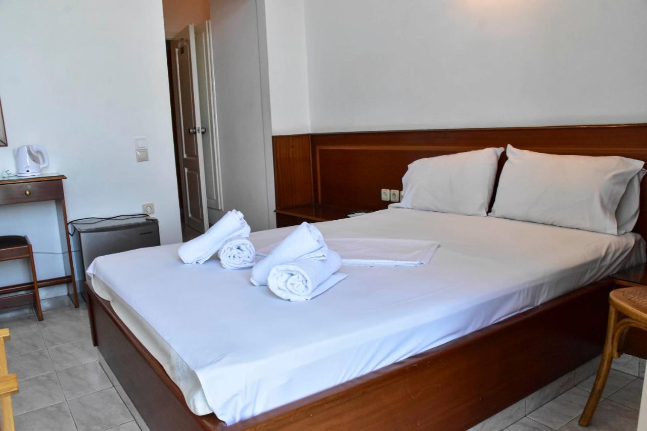 Leonidas Hotel ยีธิโอ ภายนอก รูปภาพ